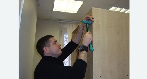 Разборка и сборка мебели в офисе. Посёлок имени Свердлова